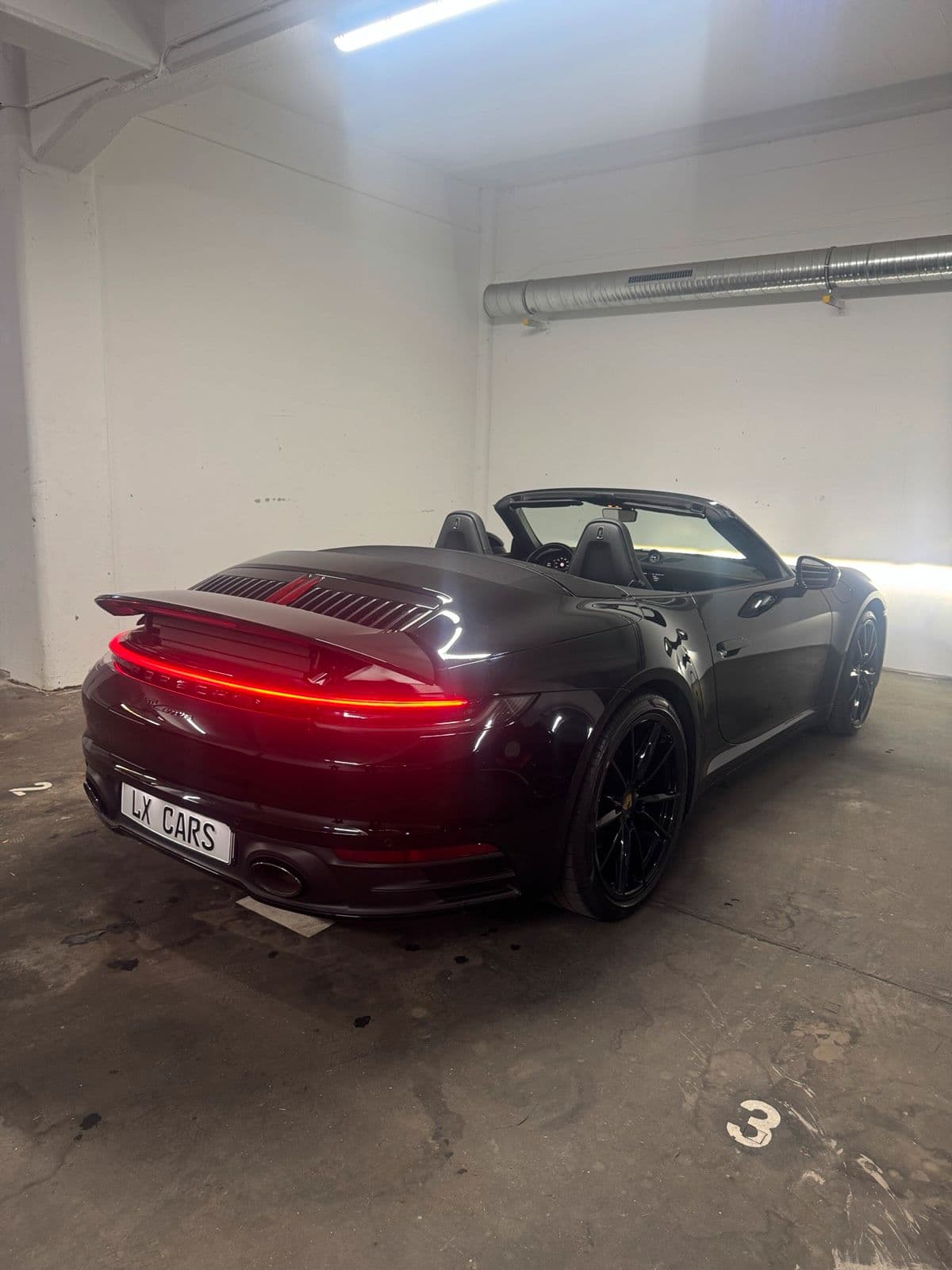Porsche 911 Carrera Cabrio (992) – Foto 3